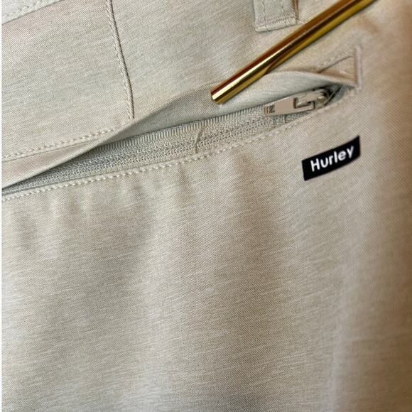 HURLEY Hybrid Walk-Shorts Water Repellant Shorts in Beige Men's 30 Waist - Picture 7 of 10
